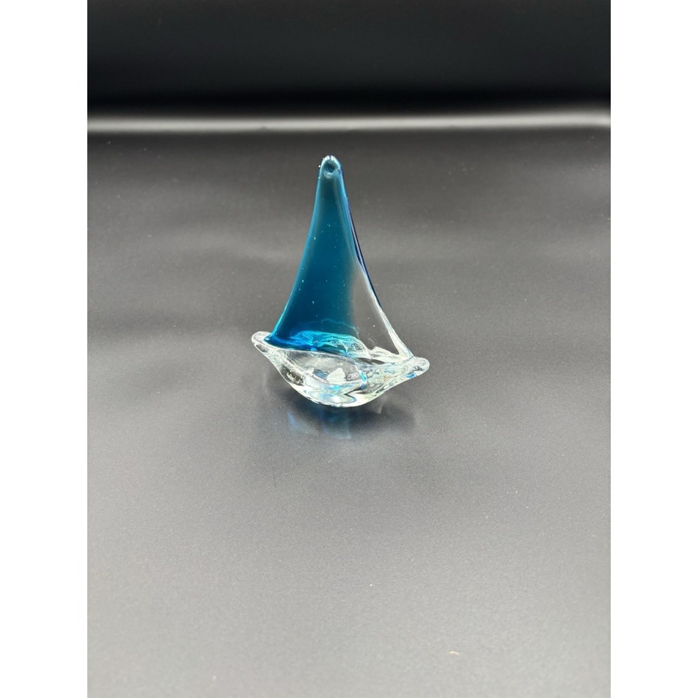 Sail Boat Paperweight Blue and Clear Glass with Few‎ Bubbles 4.5 - Picture 3 of 5
